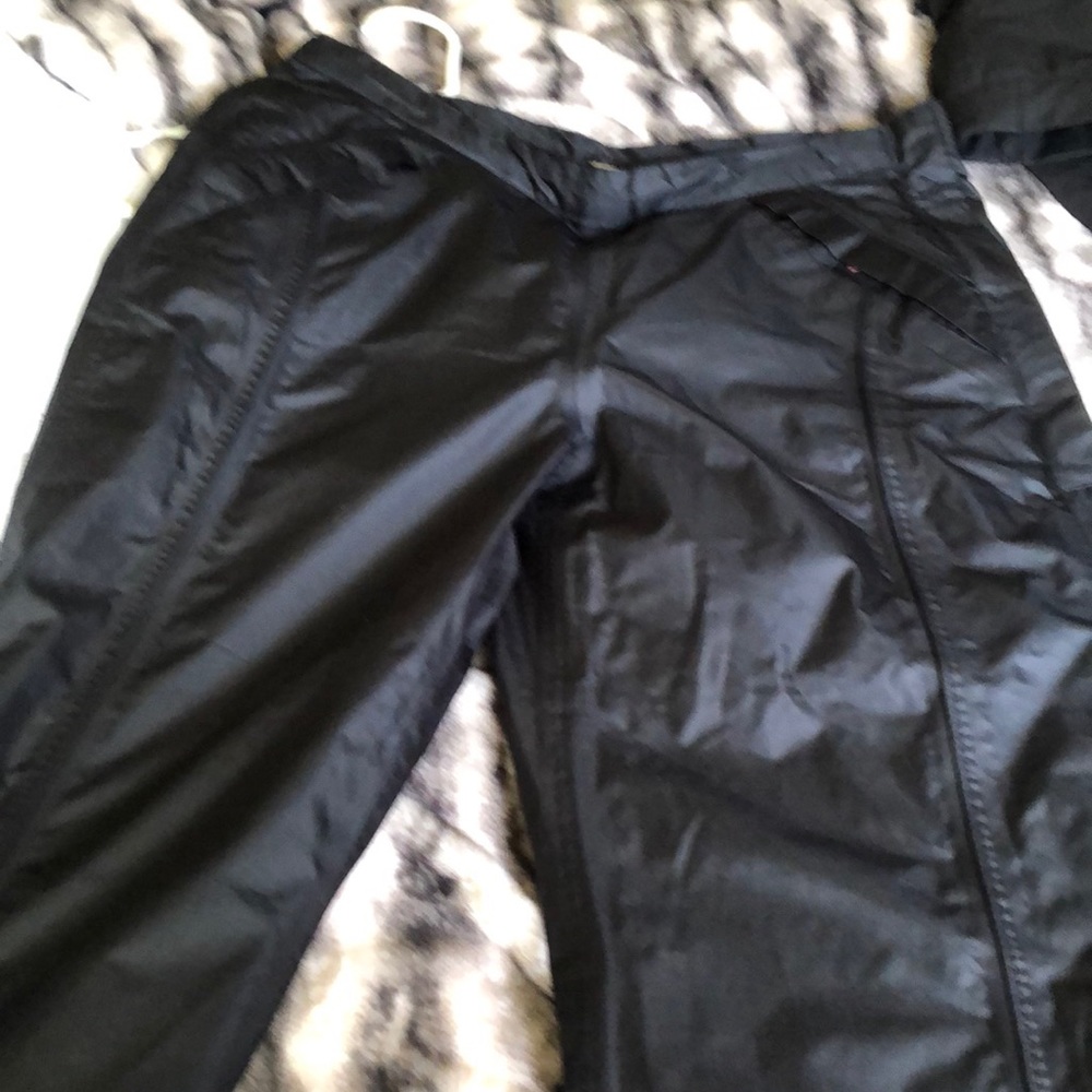 Stormpack wind and rain pant. Great for cool day golfing